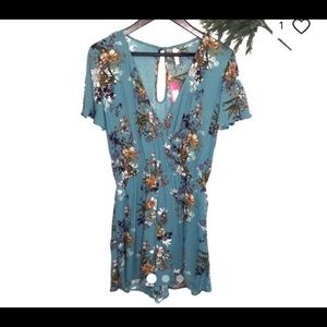 XL Xhilaration Romper